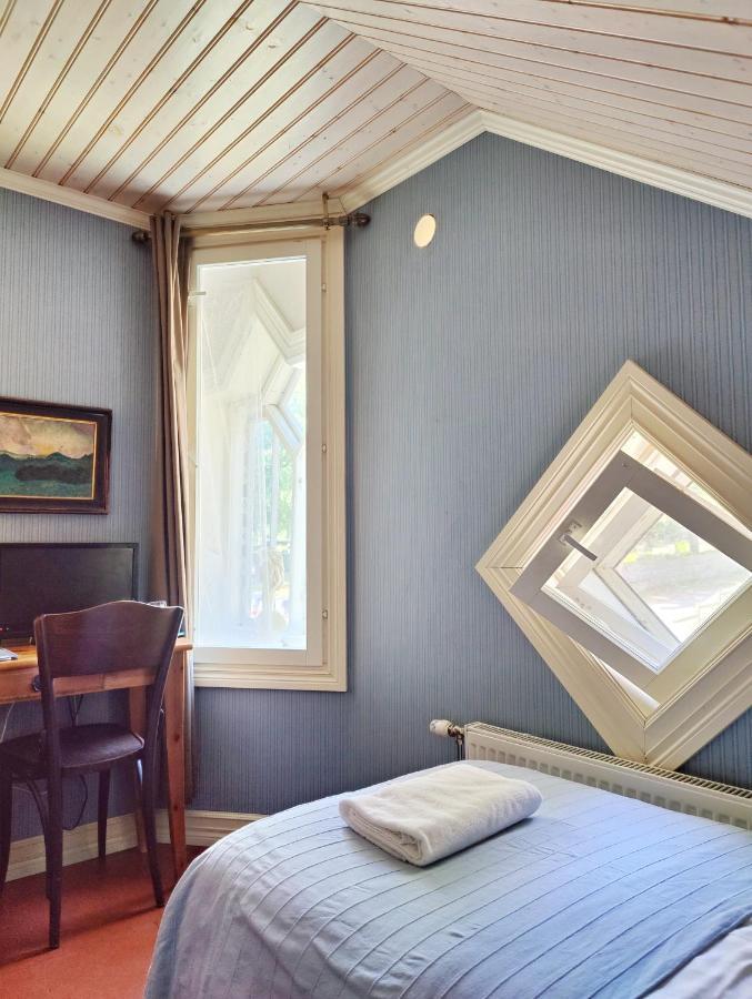 Hotel & Cafe Lanterna Науво Екстериор снимка