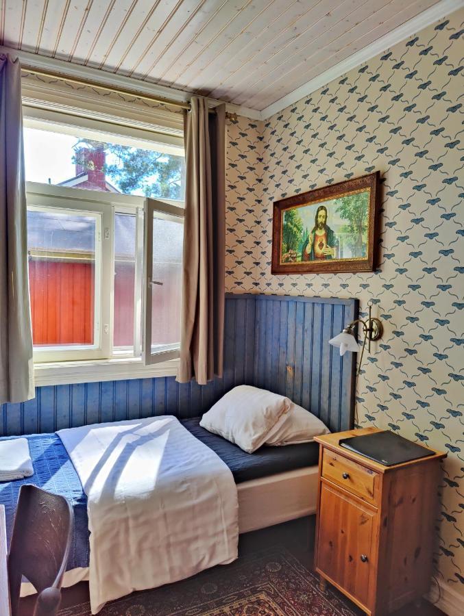Hotel & Cafe Lanterna Науво Екстериор снимка