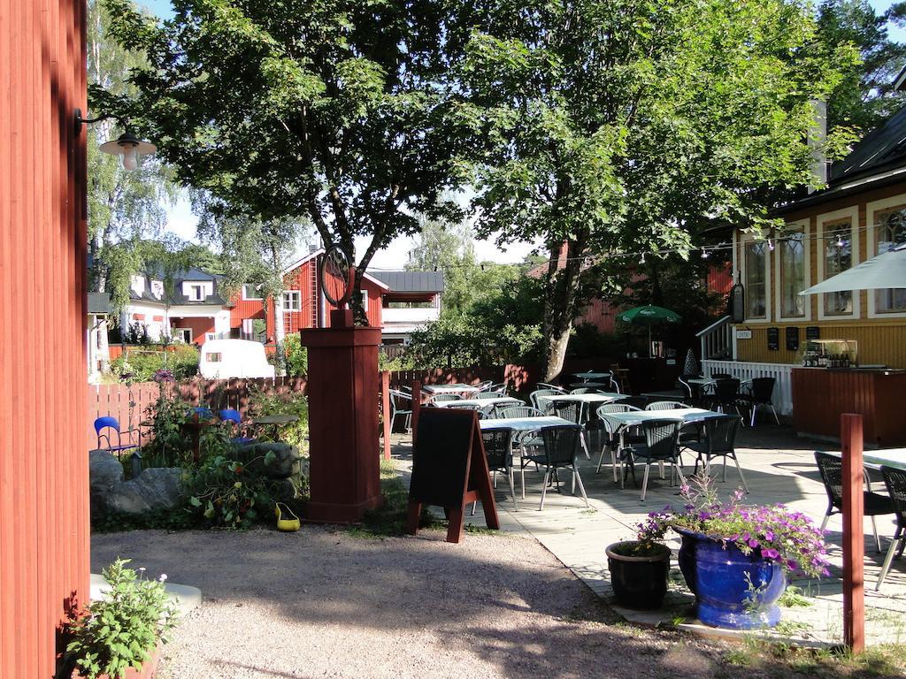 Hotel & Cafe Lanterna Науво Екстериор снимка